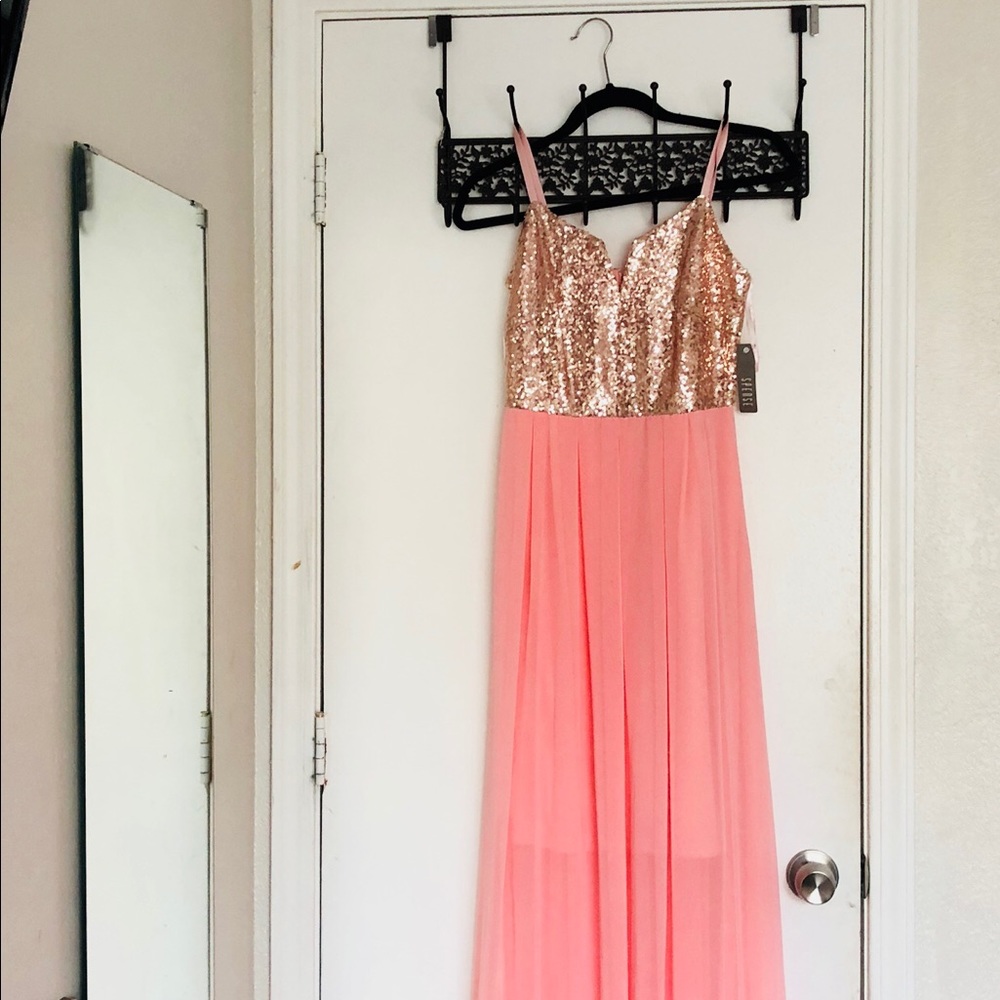 Blush Sequin and chiffon long dress bridesmaid - Picture 2 of 3